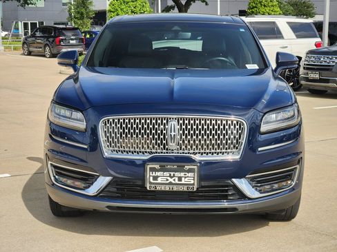 Used 2019 Lincoln Nautilus Reserve w/ Cargo Utility Package FWD image 2