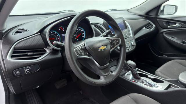 Used 2024 Chevrolet Malibu LS w/ Driver Confidence Package FWD image 24