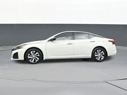 Used 2024 Nissan Altima 2.5 S image 55