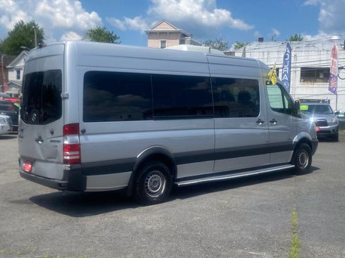 Used 2013 Mercedes-Benz Sprinter 2500 image 7