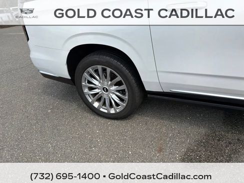 Used 2021 Cadillac Escalade ESV Premium Luxury w/ Driver Assist Tech Package AWD/4WD image 6