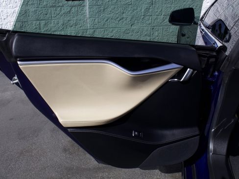 Used 2017 Tesla Model S 100D AWD/4WD image 22