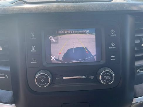 Used 2020 RAM 1500 Big Horn AWD/4WD image 40