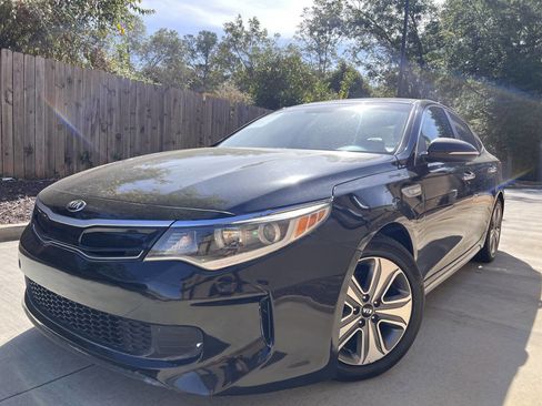 Used 2017 Kia Optima EX image 3