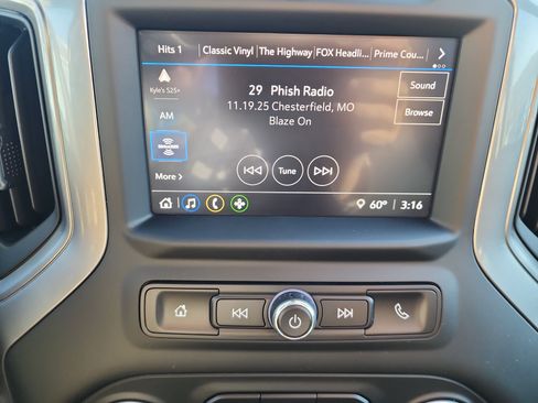 Used 2024 Chevrolet Silverado 2500 Custom w/ Custom Value Package image 18