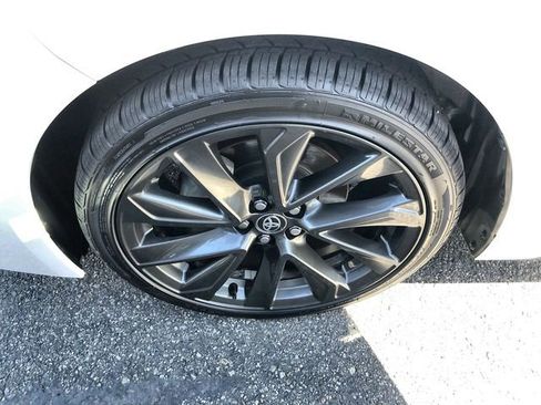 Used 2024 Toyota Corolla SE image 10