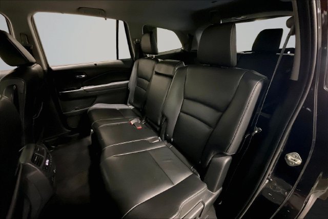 Used 2019 Honda Pilot Touring image 26