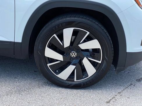 Used 2024 Volkswagen Atlas Cross Sport SE w/ Panoramic Sunroof Package AWD/4WD image 30