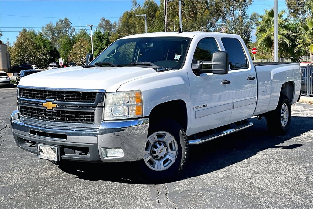 Used 2007 Chevrolet Silverado 2500 LT w/ 2LT Audio Package RWD image 2