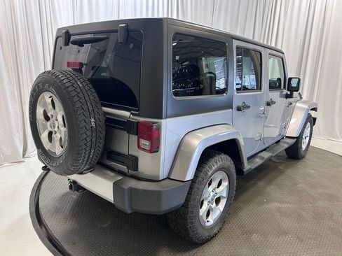 Used 2013 Jeep Wrangler Unlimited Sahara w/ Connectivity Group AWD/4WD image 26