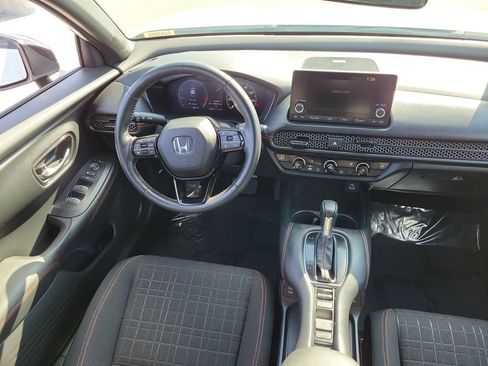 Used 2024 Honda HR-V Sport image 11