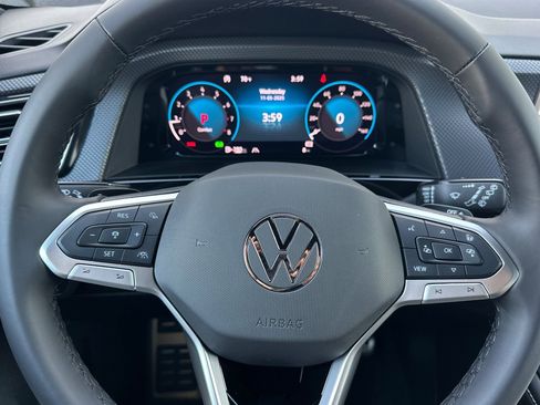 New 2026 Volkswagen Atlas SE FWD image 22