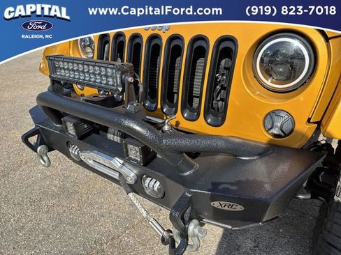 Used 2014 Jeep Wrangler Unlimited Sahara w/ Max Tow Package image 10