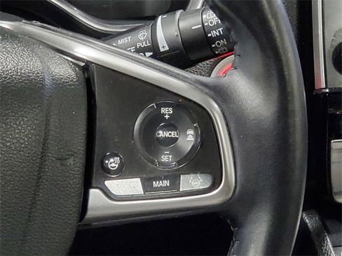 Used 2018 Honda CR-V Touring image 21