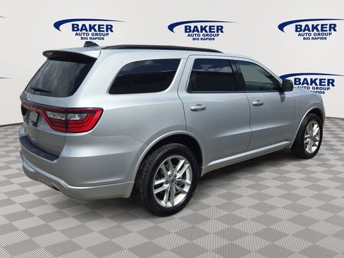 Used 2024 Dodge Durango GT image 4