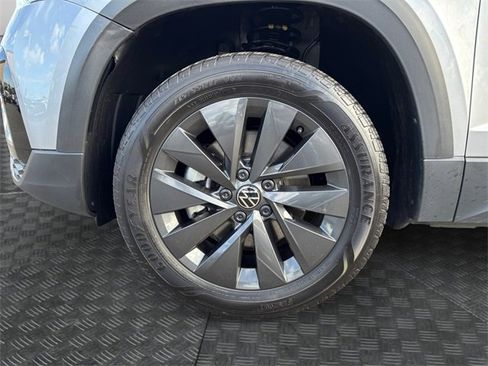 Used 2024 Volkswagen Taos S image 14