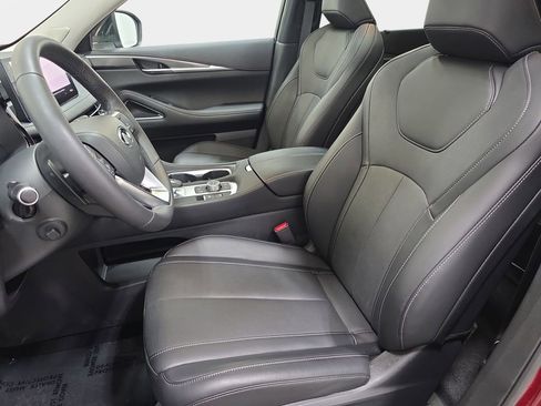 Certified 2026 INFINITI QX60 Luxe w/ Cargo Package AWD/4WD image 11