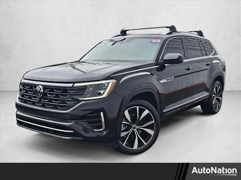 Used 2025 Volkswagen Atlas SEL Premium R-Line image 1