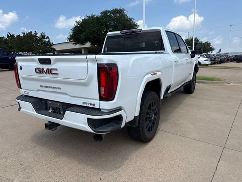 Used 2022 GMC Sierra 2500 AT4 w/ AT4 Premium Plus Package AWD/4WD image 7