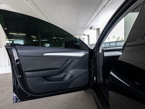 Used 2023 Tesla Model 3 Performance image 12