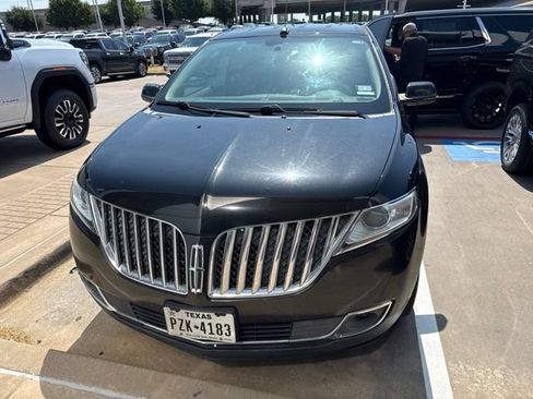 Used 2015 Lincoln MKX FWD w/ Equipment Group 101A image 3