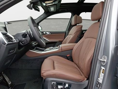 New 2026 BMW X5 M60i image 11