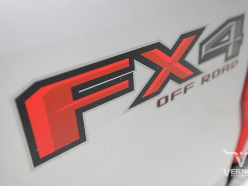 Used 2020 Ford F250 XL w/ STX Appearance Package image 12