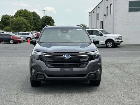 Certified 2025 Subaru Forester Touring AWD/4WD image 9