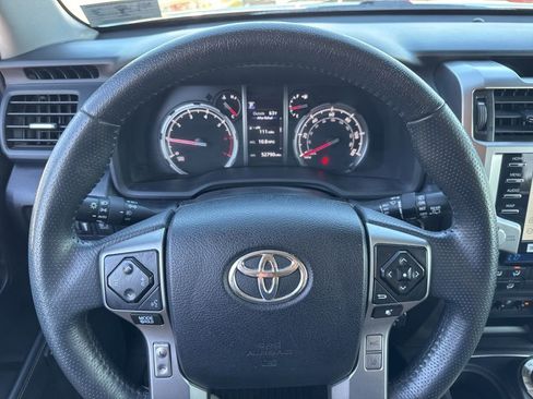 Used 2022 Toyota 4Runner Limited AWD/4WD image 18