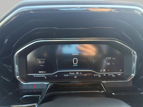 Used 2024 Chevrolet Silverado 1500 LTZ image 16