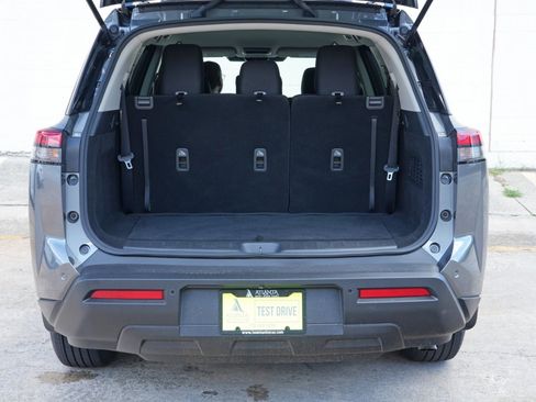 Used 2023 Nissan Pathfinder SV FWD image 9