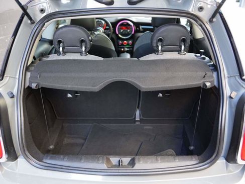 Used 2016 MINI Cooper 2-Door Hardtop image 5