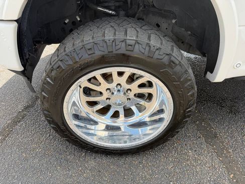 Used 2019 Ford F150 Platinum w/ Equipment Group 701A Luxury AWD/4WD image 22