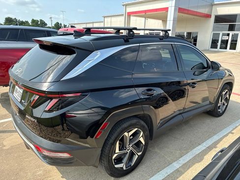 Used 2022 Hyundai Tucson Limited AWD/4WD image 2