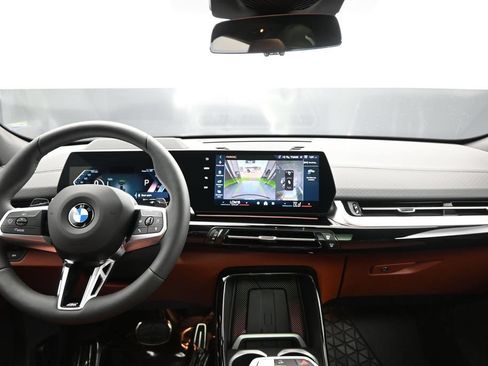 New 2026 BMW X2 xDrive28i w/ Technology Package AWD/4WD image 19