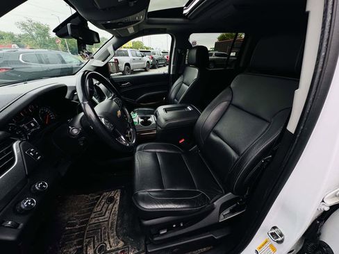 Used 2020 Chevrolet Suburban LT AWD/4WD image 13