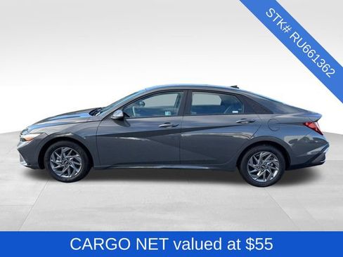 Used 2024 Hyundai Elantra SEL image 4