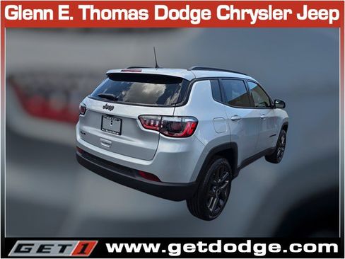 New 2026 Jeep Compass Latitude image 4