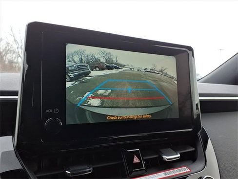 Used 2025 Toyota Corolla SE image 20
