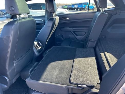 Used 2020 Volkswagen Atlas Cross Sport SEL image 41