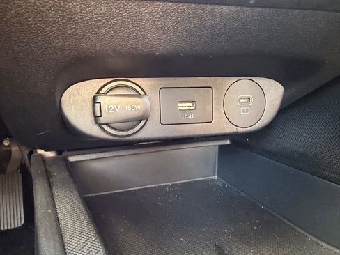 Certified 2024 Hyundai Elantra SEL FWD image 24