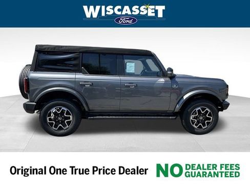 New 2024 Ford Bronco Outer Banks image 6