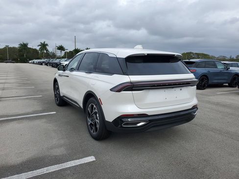 New 2026 Lincoln Nautilus Premier AWD/4WD image 3