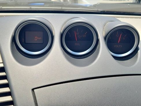 Used 2005 Nissan 350Z Touring RWD image 24