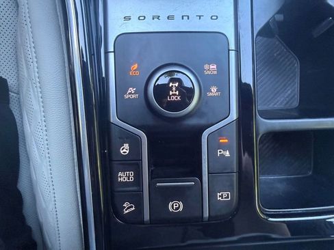 Used 2025 Kia Sorento SX Prestige AWD/4WD image 26