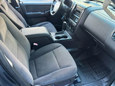 Used 2010 Ford Explorer Sport Trac XLT image 20