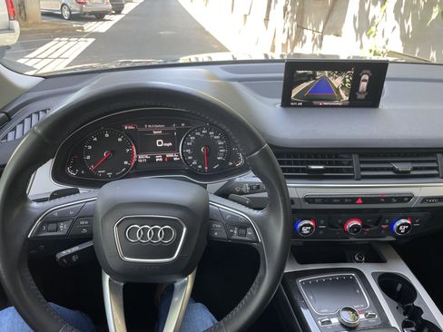 Used 2019 Audi Q7 2.0T Premium w/ Convenience Package AWD/4WD image 17