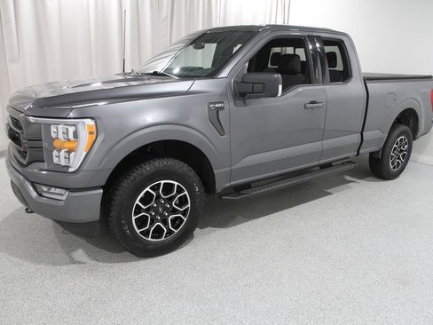 Certified 2022 Ford F150 XLT w/ Equipment Group 302A High image 3