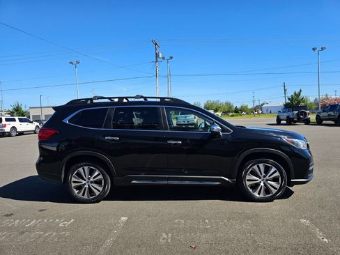Used 2022 Subaru Ascent Touring AWD/4WD image 5
