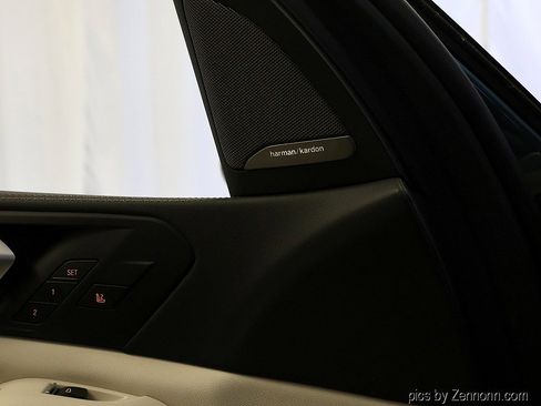 Certified 2024 BMW X5 xDrive40i w/ Premium Package image 27